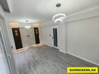 AKÇAY SARIKIZ MAHALLESİNDE SATILIK TAMAMEN YENİLENMİŞ 2+1 DAİRE