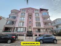 Akçay Merkezde Satılık  3+1 Ebeveyn Banyolu Geniş Daireler
